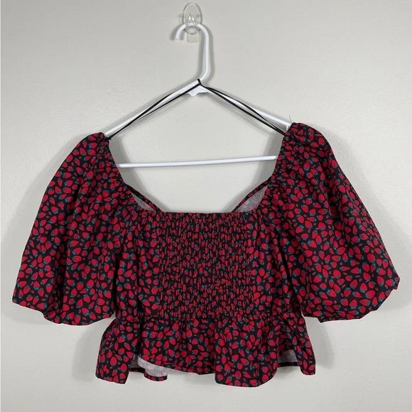 Trendy Red and Black Puff Sleeve Top Strawberry Print Cotton Size M NWT - Picture 6 of 10